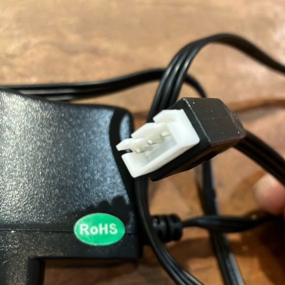 Charger ONLY for Litehawk Aero RC helicopter toy - Picture 3 of 6